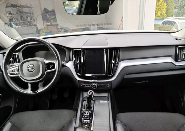 Volvo XC 60 cena 129765 przebieg: 175000, rok produkcji 2018 z Niemcza małe 704